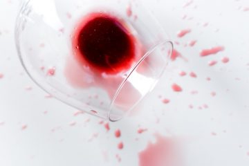 How to remove a wine stain?
