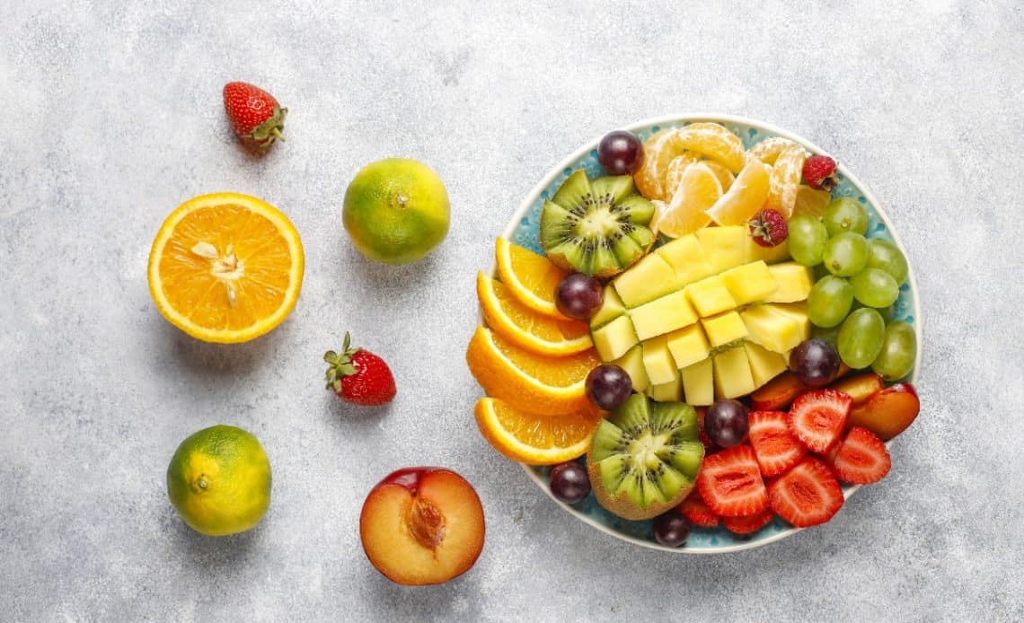 Ile kalorii mają owoce? Przyglądamy się!