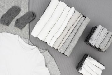 How to fold clothes so they don't get crumpled?
