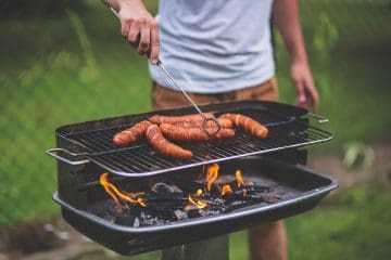 Grill in the garden - choose the right equipment and start the grilling season!